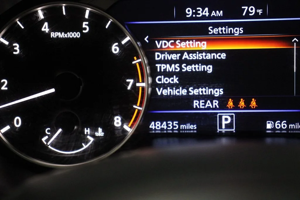 Used 2023 Gun Metallic Nissan 2.5 SR image 24