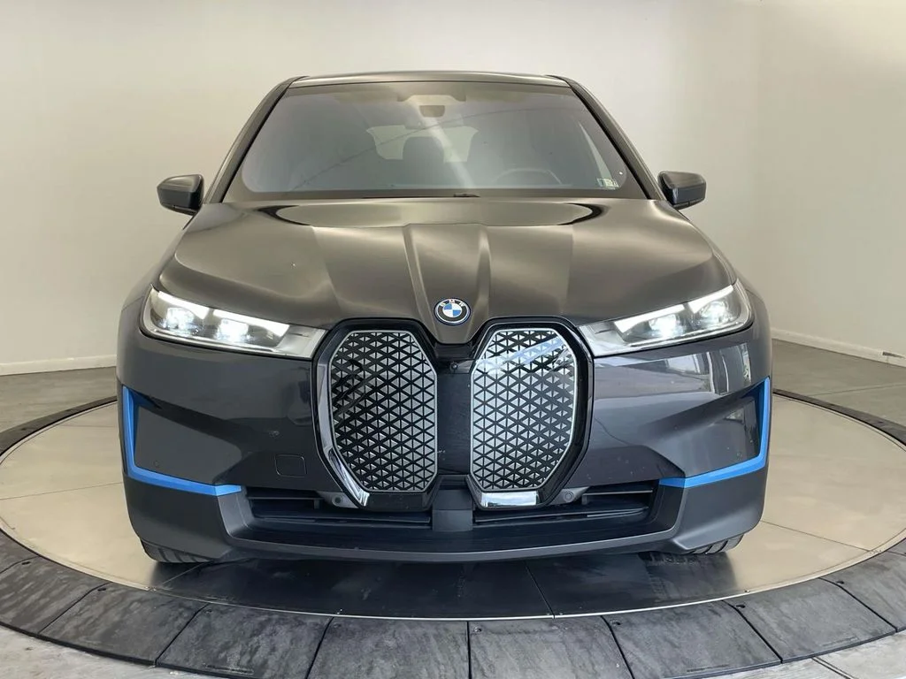 Certified Used 2024 Gray BMW xDrive50 image 8
