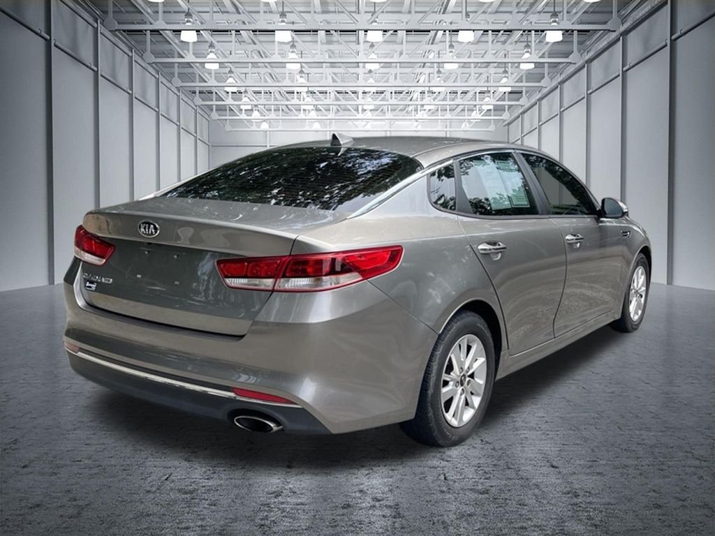 Used 2017 Silver Kia LX image 4