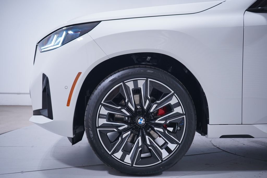 New 2026 Alpine White BMW 30 xDrive image 2
