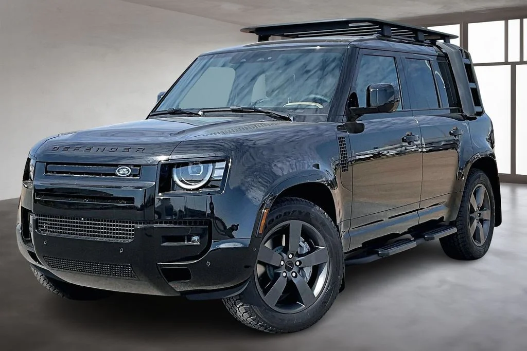 2026 Land Rover Defender 110 X-Dynamic SE P400's photo