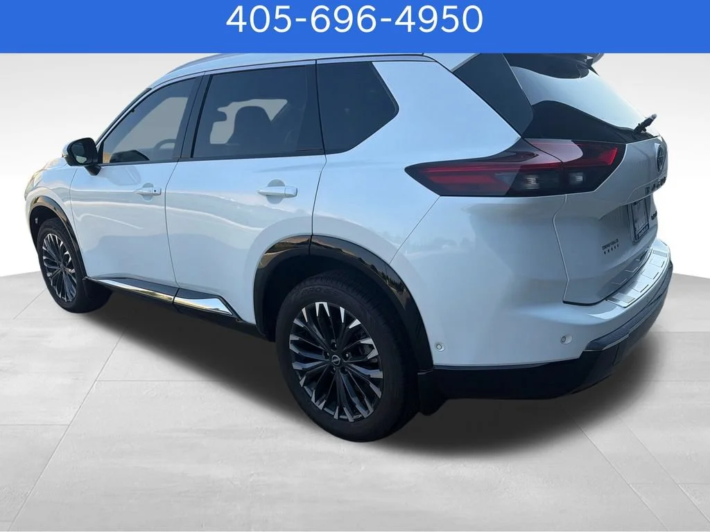 Pre-Owned 2024 Nissan Rogue Platinum