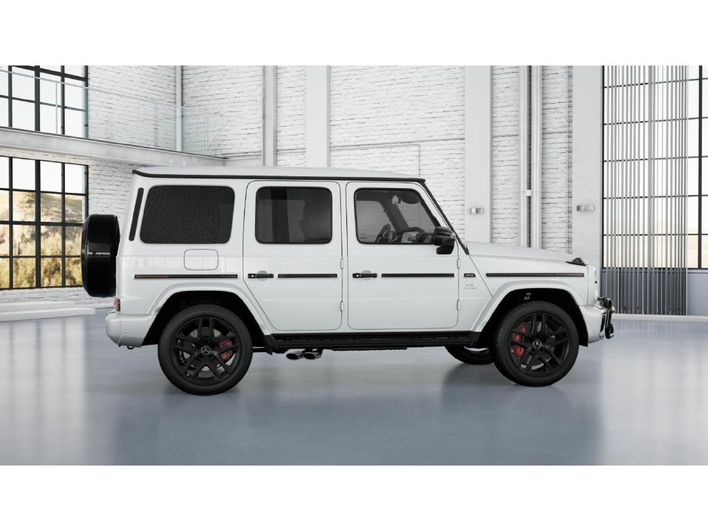 New 2027 MANUFAKTUR Moonlight White Metallic Mercedes-Benz AMG® G 63 SUV image 17