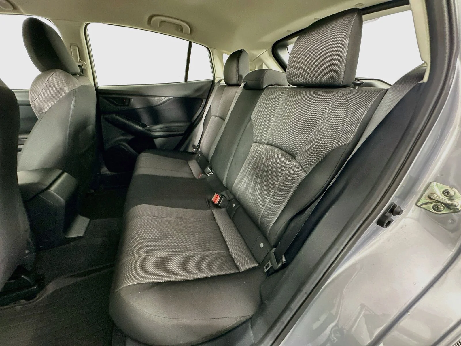 Used 2019 Ice Silver Metallic Subaru 2.0i image 22