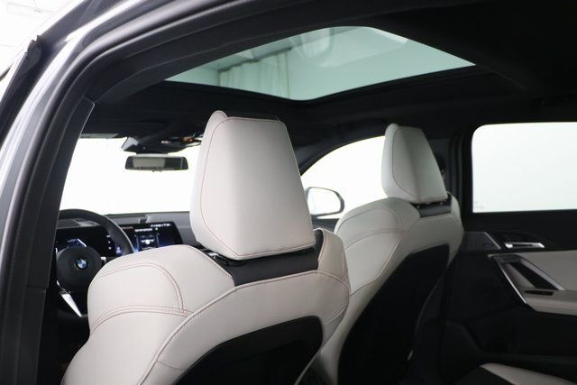 2025 BMW X2 28i - Photo 25