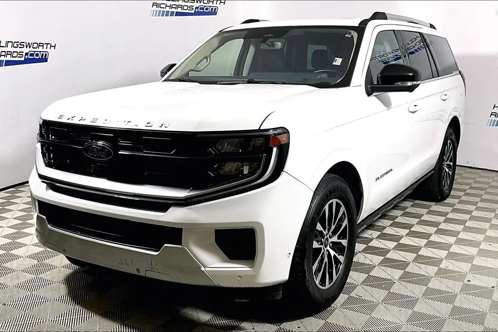 2025 Ford Expedition Platinum 4x4's photo