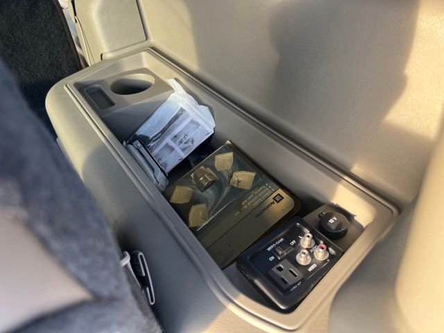 Used 2003 Yellow Hummer Base image 19