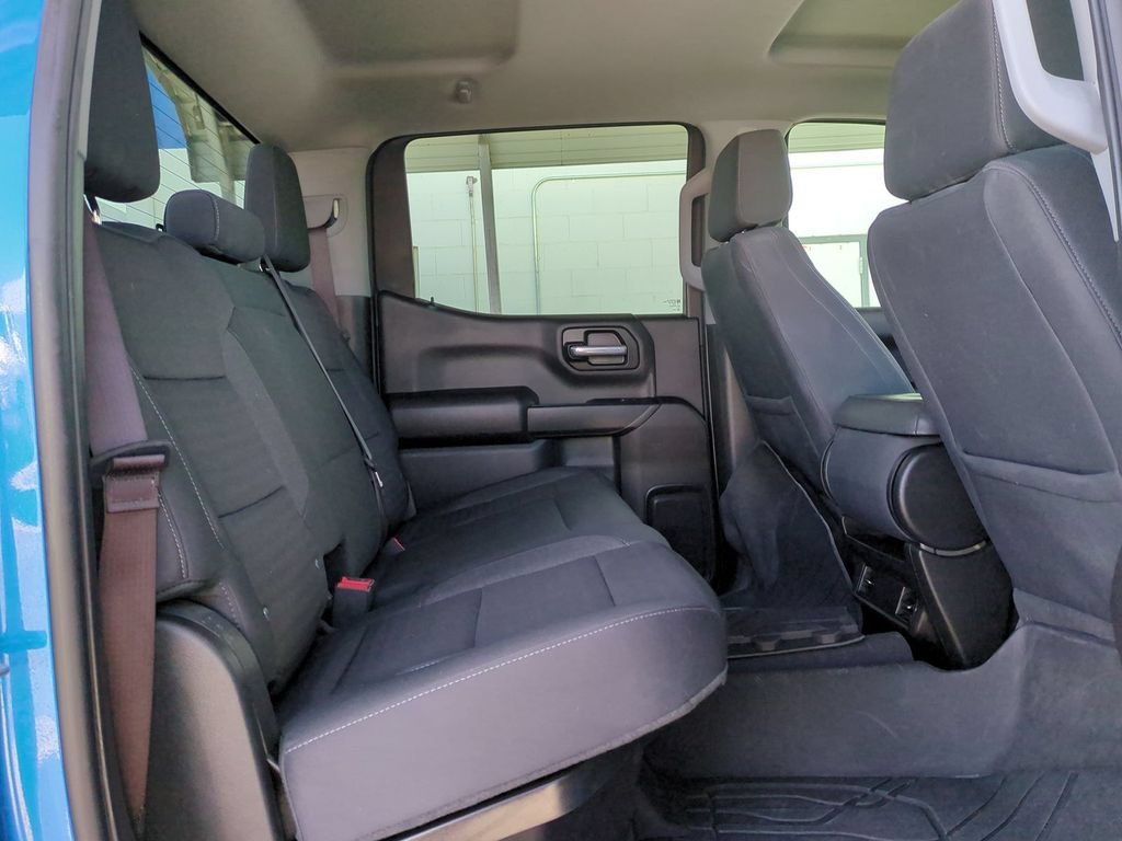 Used 2023 Glacier Blue Metallic Chevrolet Custom image 32