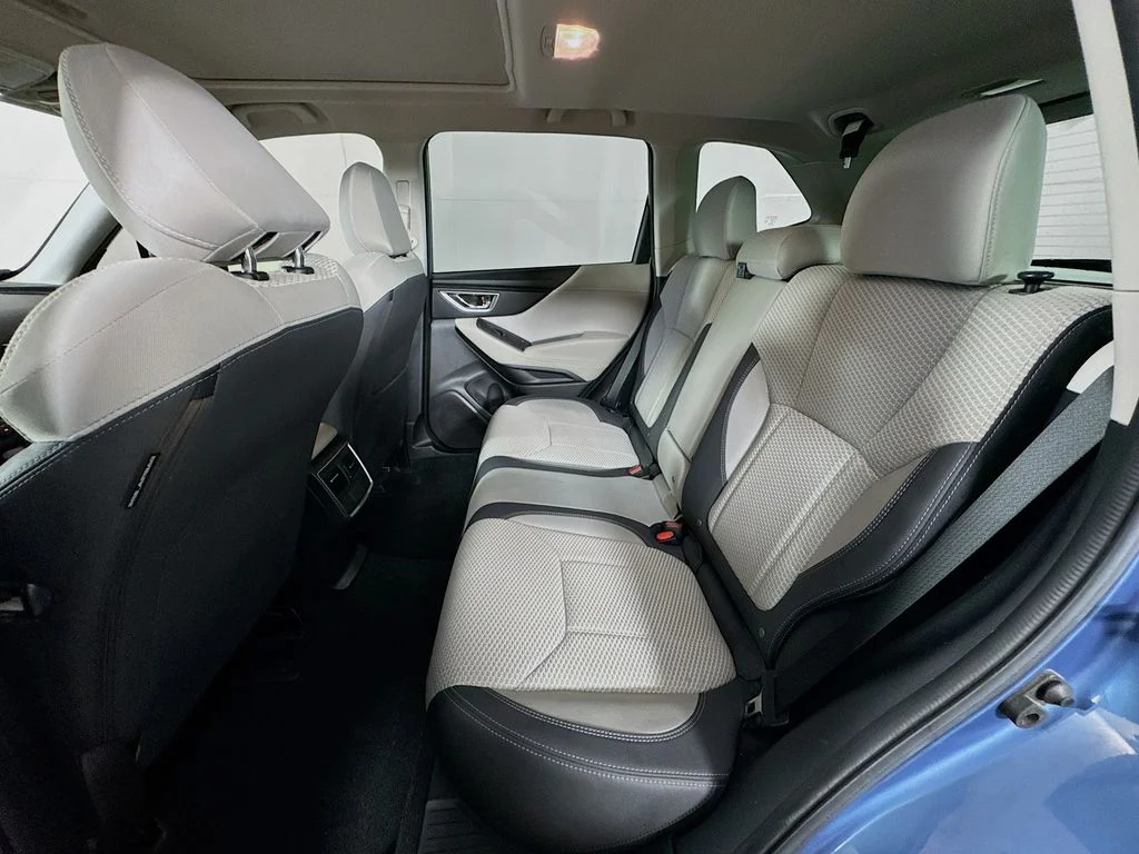 Used 2021 Blue Subaru Premium image 29