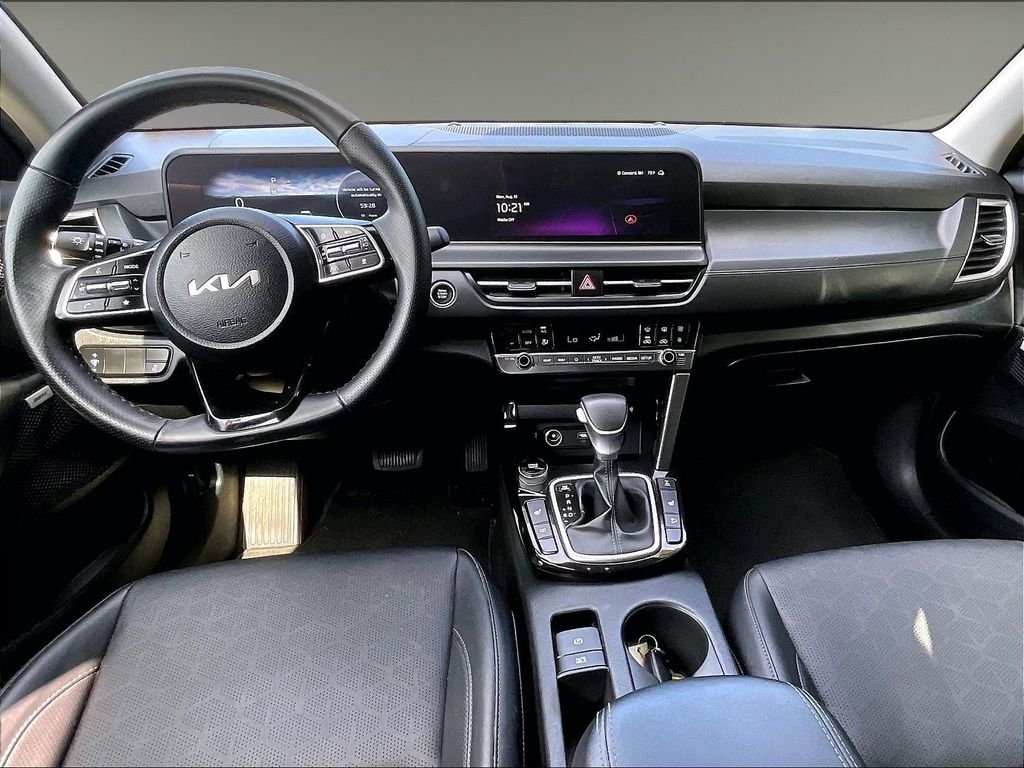 Used 2024 Green Kia SX image 21