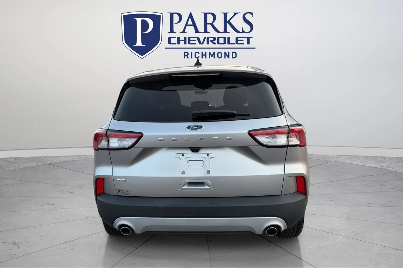 Certified Used 2022 Silver Ford SE image 6