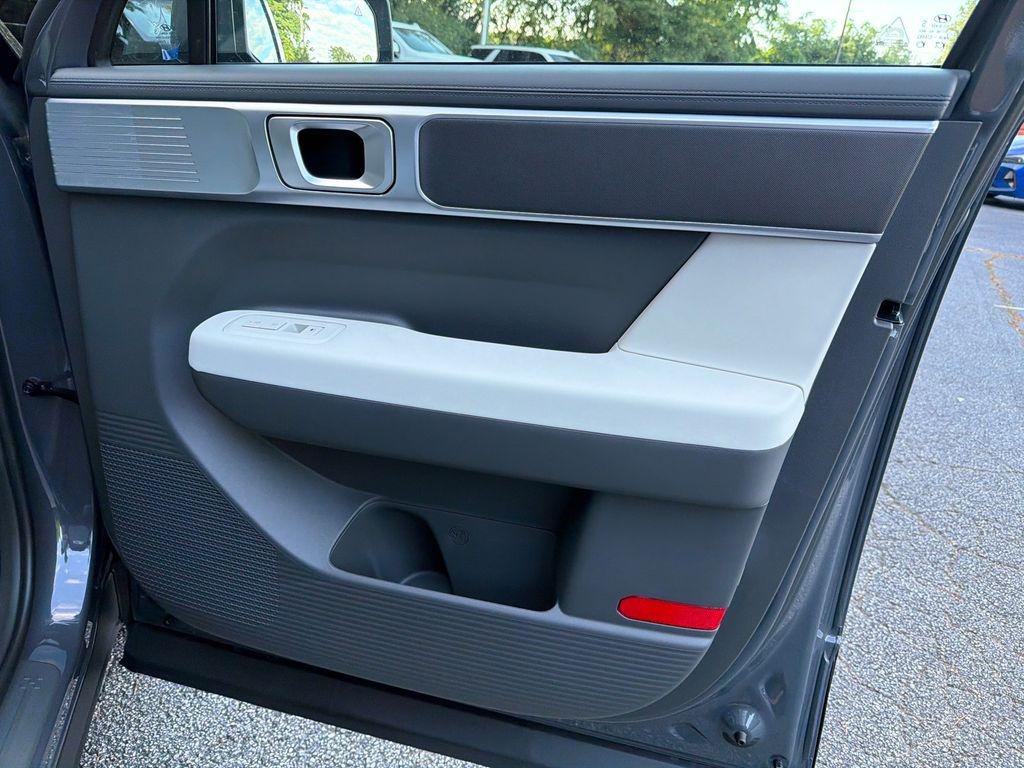 New 2027 Gray Hyundai SE FWD image 14