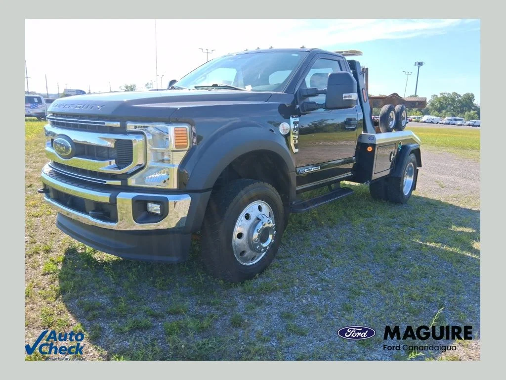 Used 2021 Black Ford XLT image 1