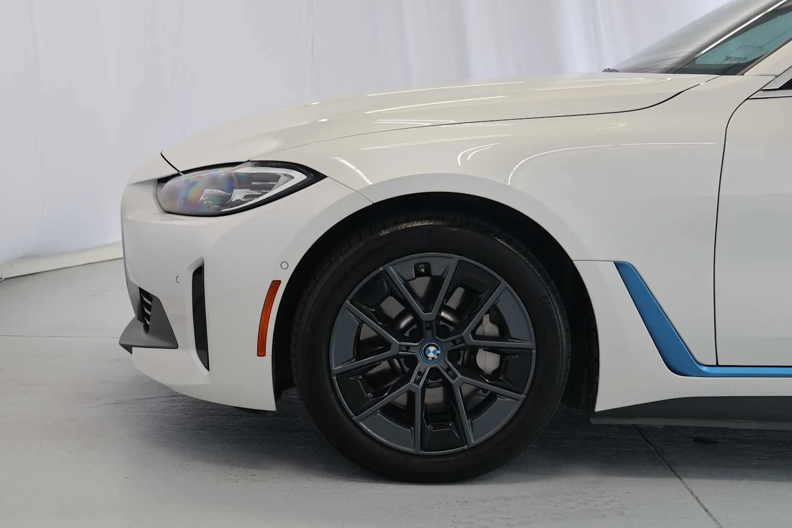 Certified Used 2023 Mineral White Metallic BMW eDrive35 image 11