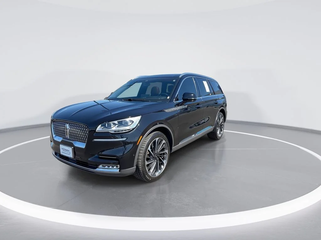 Used 2020 Black Lincoln Reserve image 4