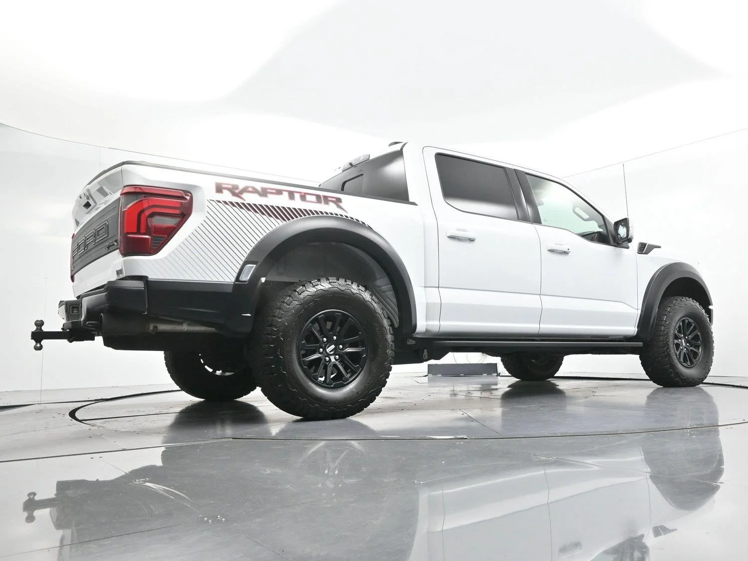 Used 2025 Oxford White Ford Raptor image 53