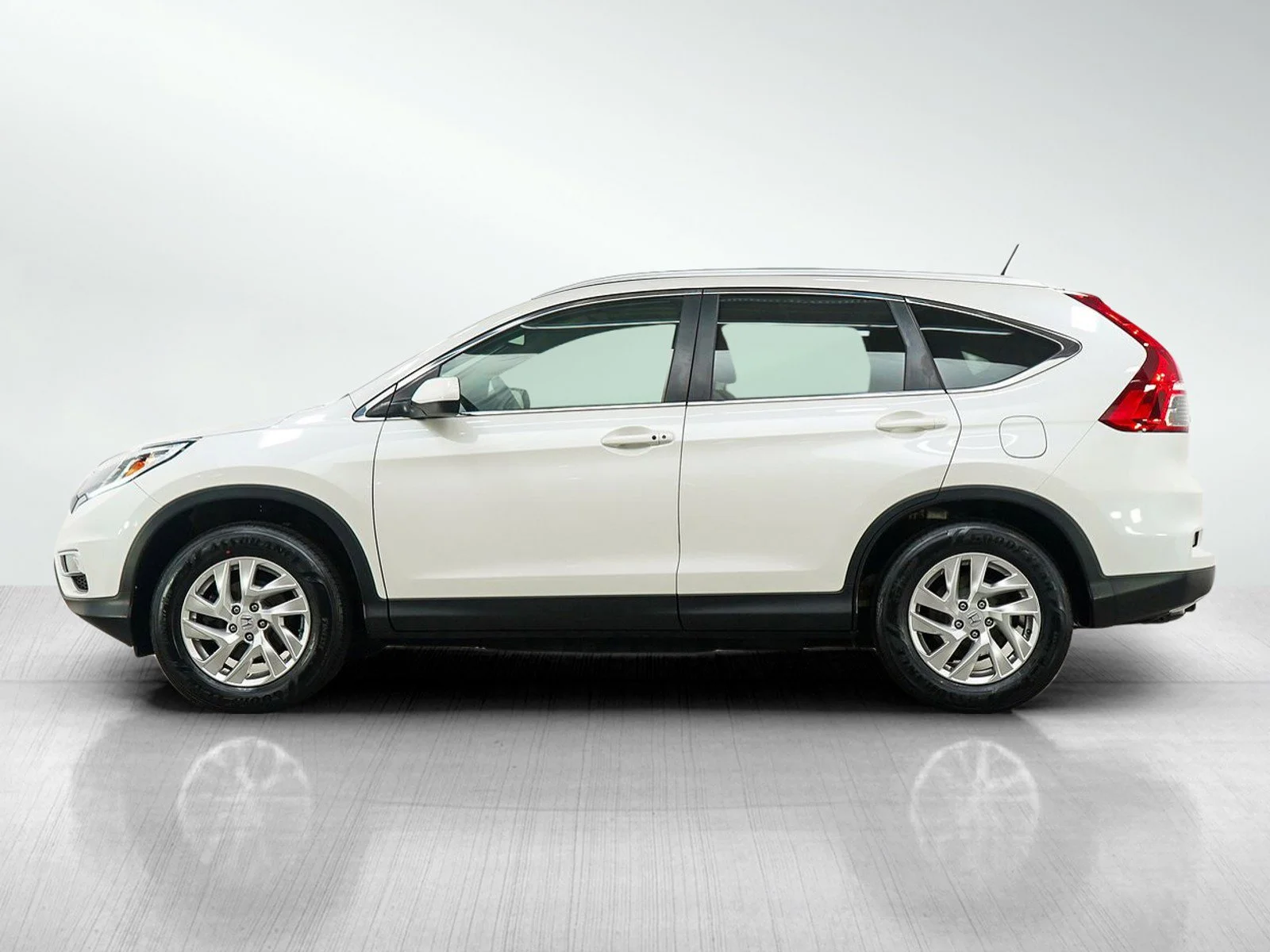 Used 2015 Honda CR-V EX-L with VIN 5J6RM4H70FL020836 for sale in Burnsville, Minnesota