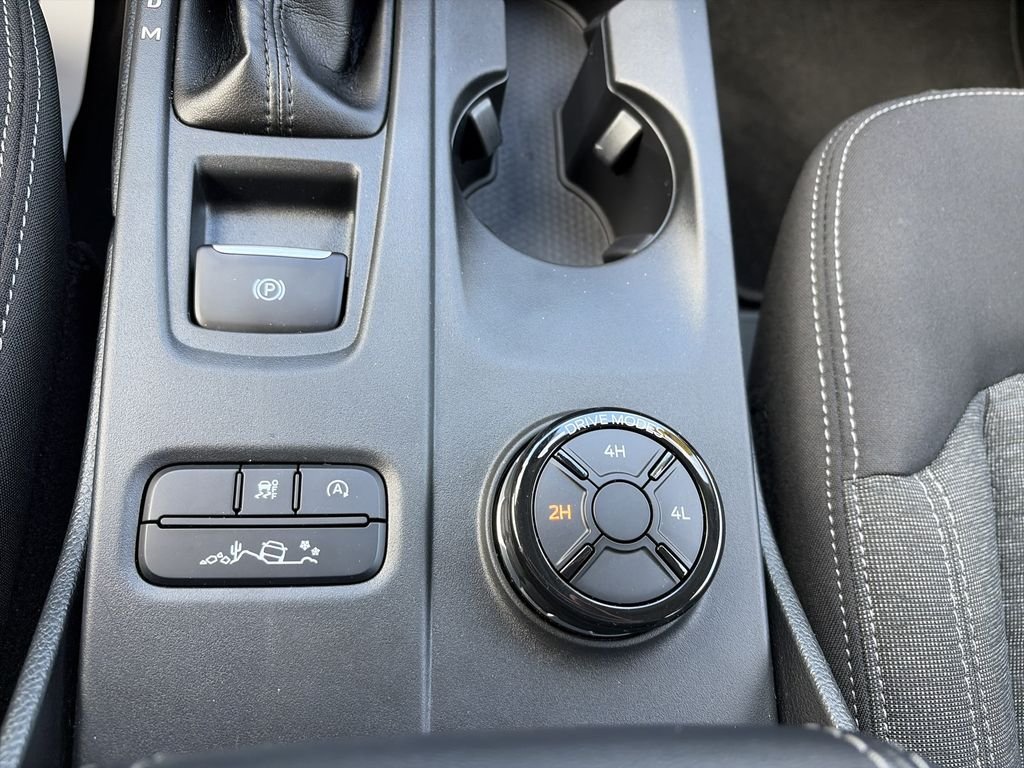 Used 2024 Green Ford XLT image 28