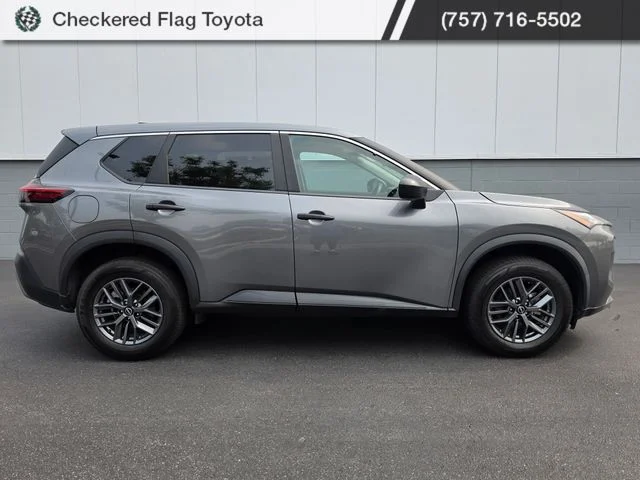Used 2023 Gun Metallic Nissan S image 9