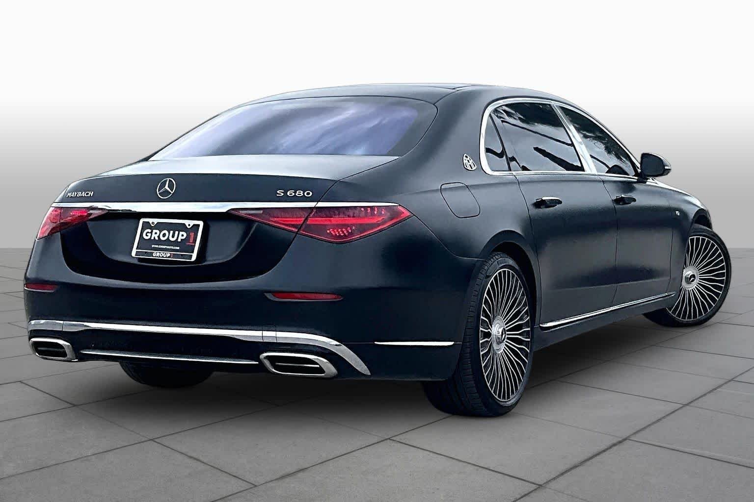 Used 2024 MANUFAKTUR Signature Night Black Magno Mercedes-Benz Maybach S 680 image 12