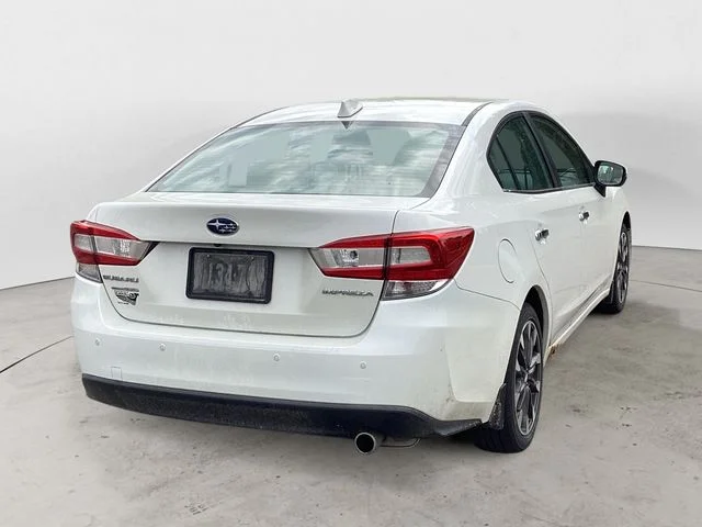Used 2020 Crystal White Pearl Subaru Limited image 5