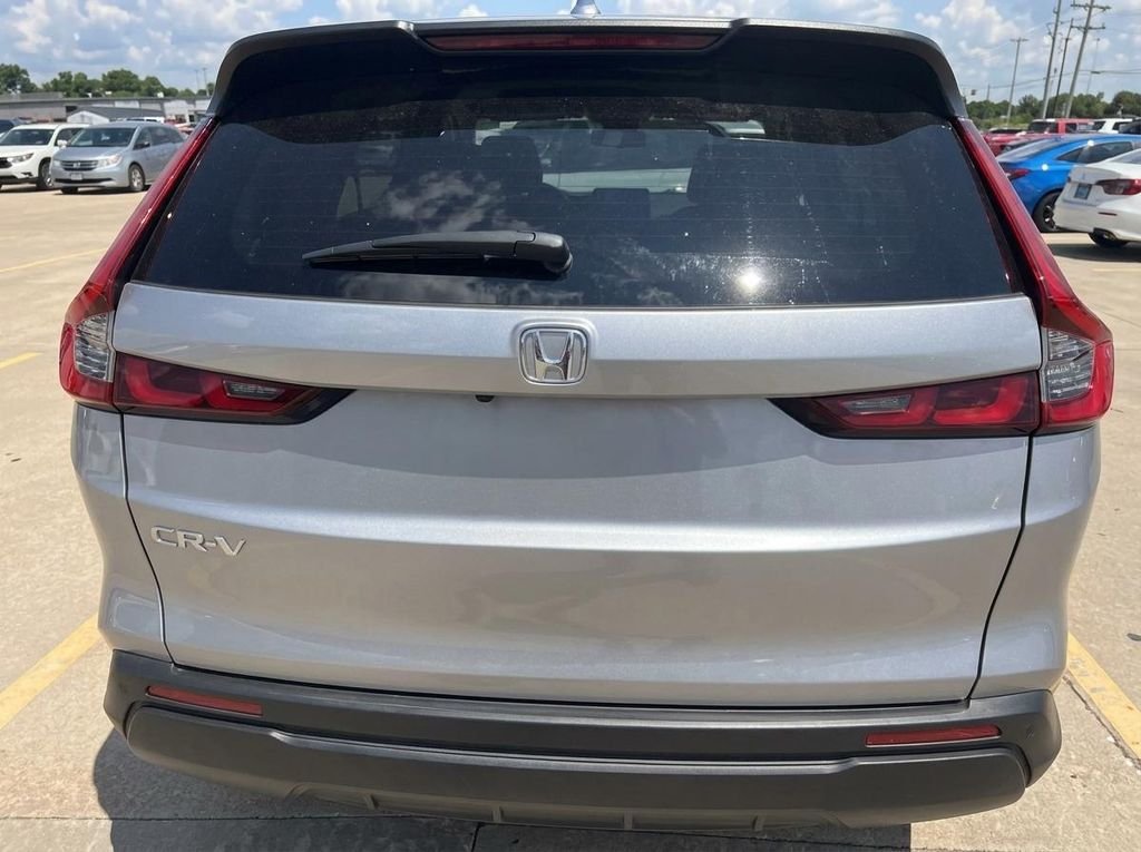Used 2024 Alabaster Silver Metallic Honda EX image 2