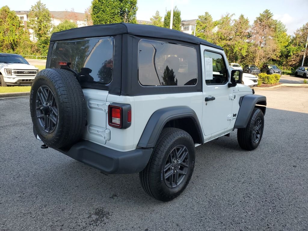 Used 2025 White Jeep Sport S image 4