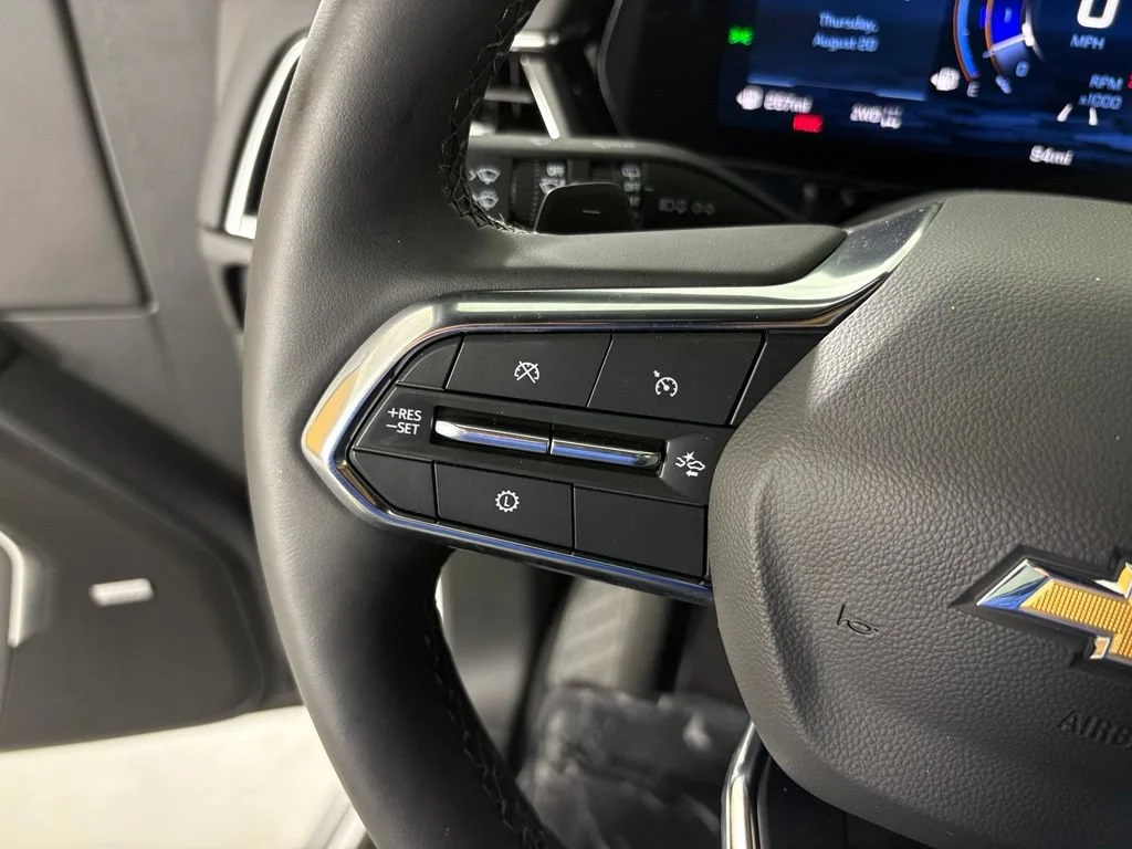 New 2026 Summit White Chevrolet LT image 25