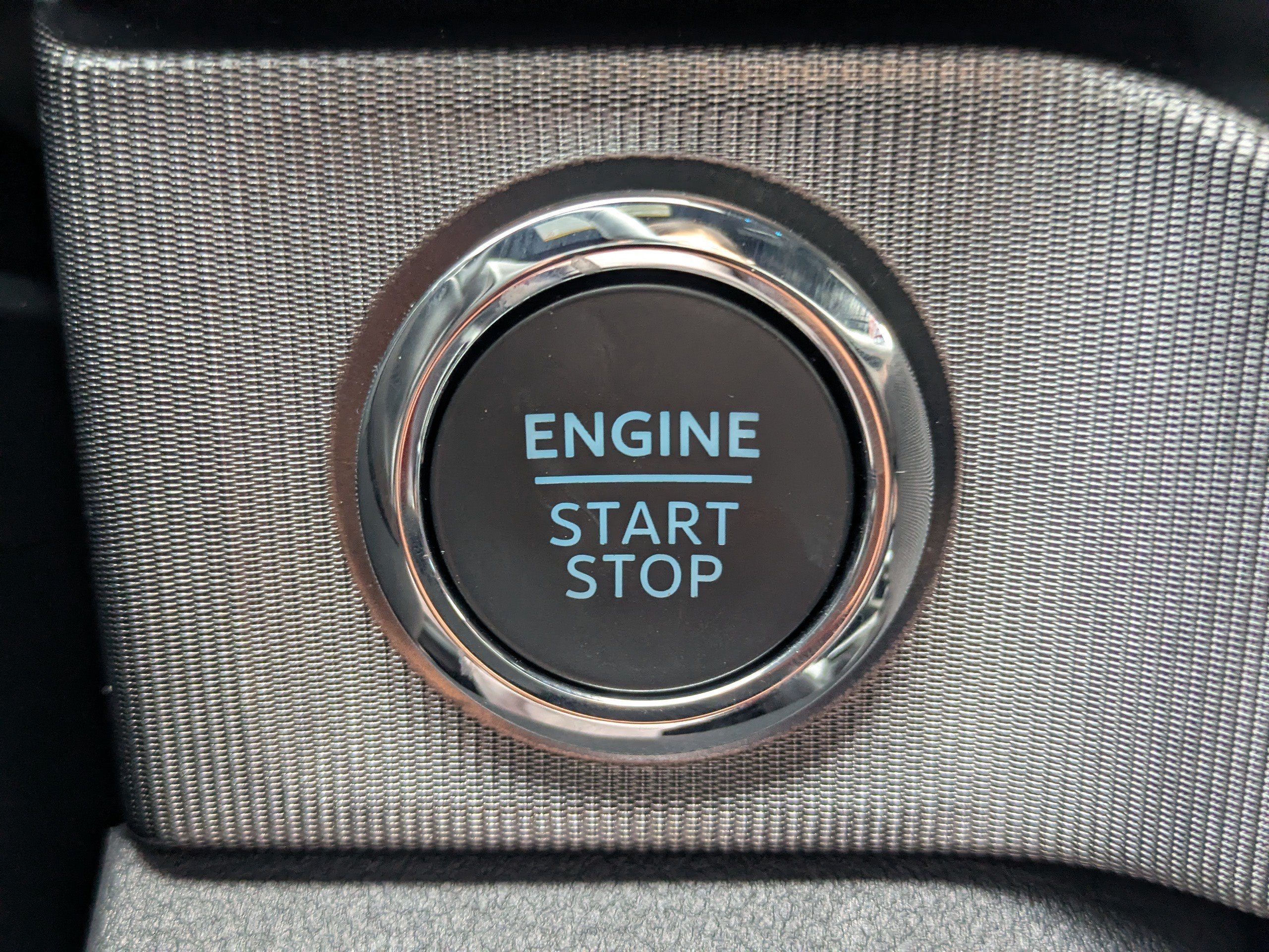 Used 2025 Star White Metallic Tri-Coat Ford Platinum image 28