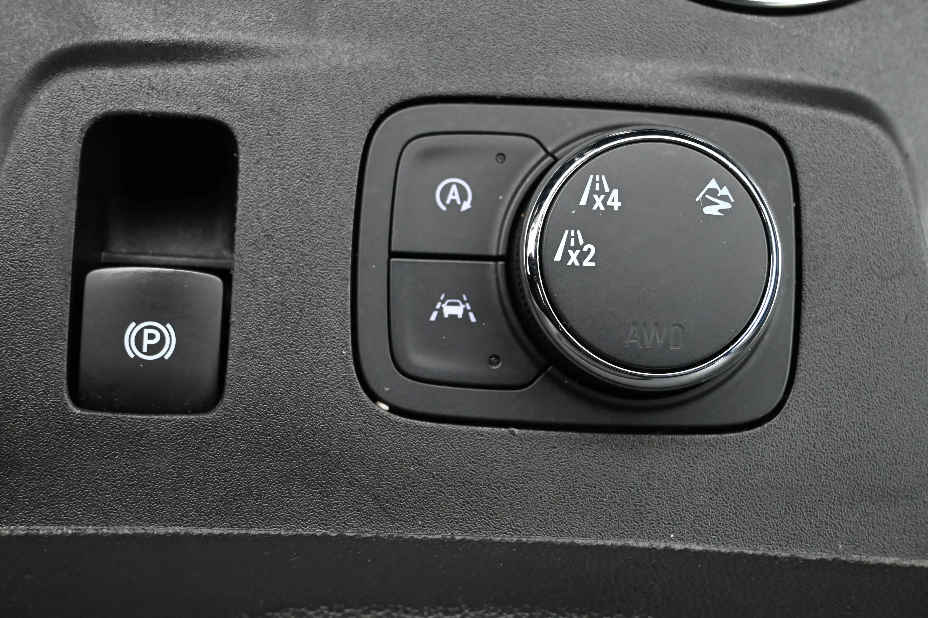 Used 2023 Summit White Chevrolet RS image 29