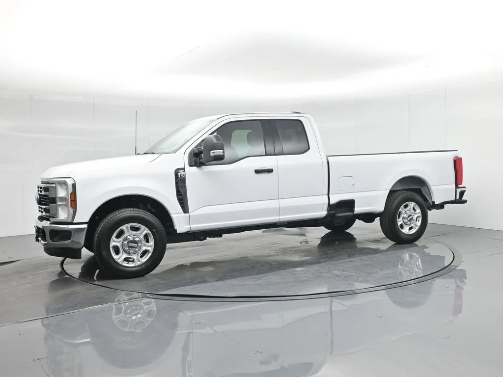 New 2026 White Ford XLT image 27
