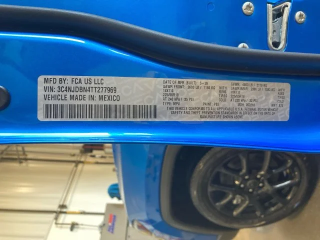 New 2026 Hydro Blue Pearl-Coat Exterior Paint Jeep Latitude image 23