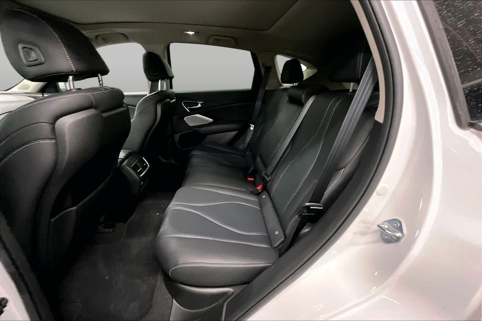 Used 2023 Platinum White Pearl Acura w/Technology Package image 18