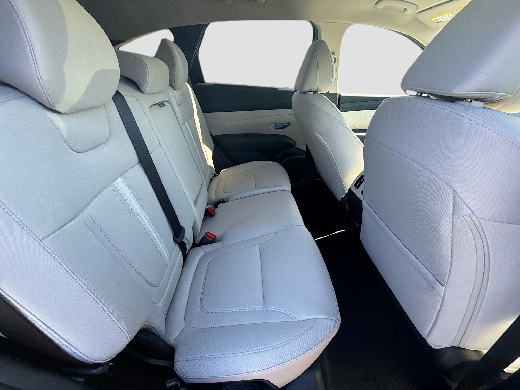 New 2026 Shimmering Silver Hyundai SEL FWD image 45