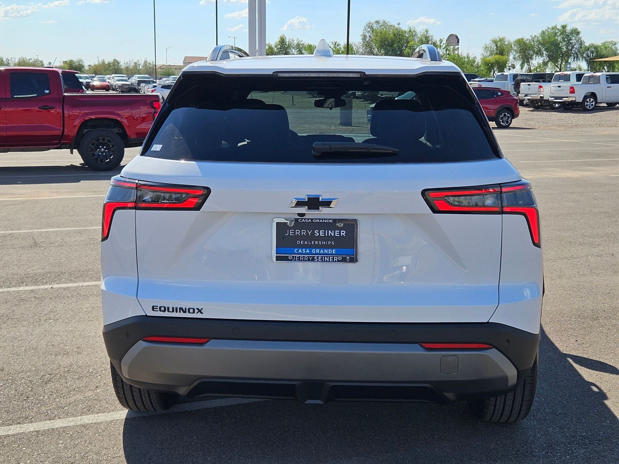 2027 Chevrolet Equinox LT - Photo 12