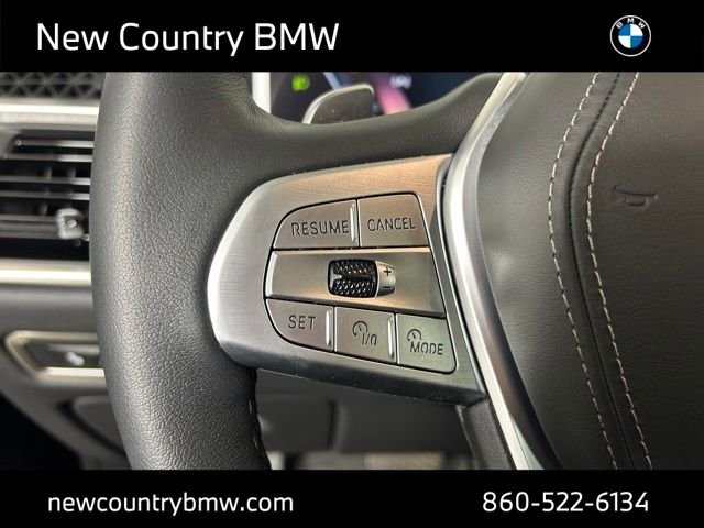 New 2026 Tanzanite Blue II Metallic BMW xDrive40i image 15