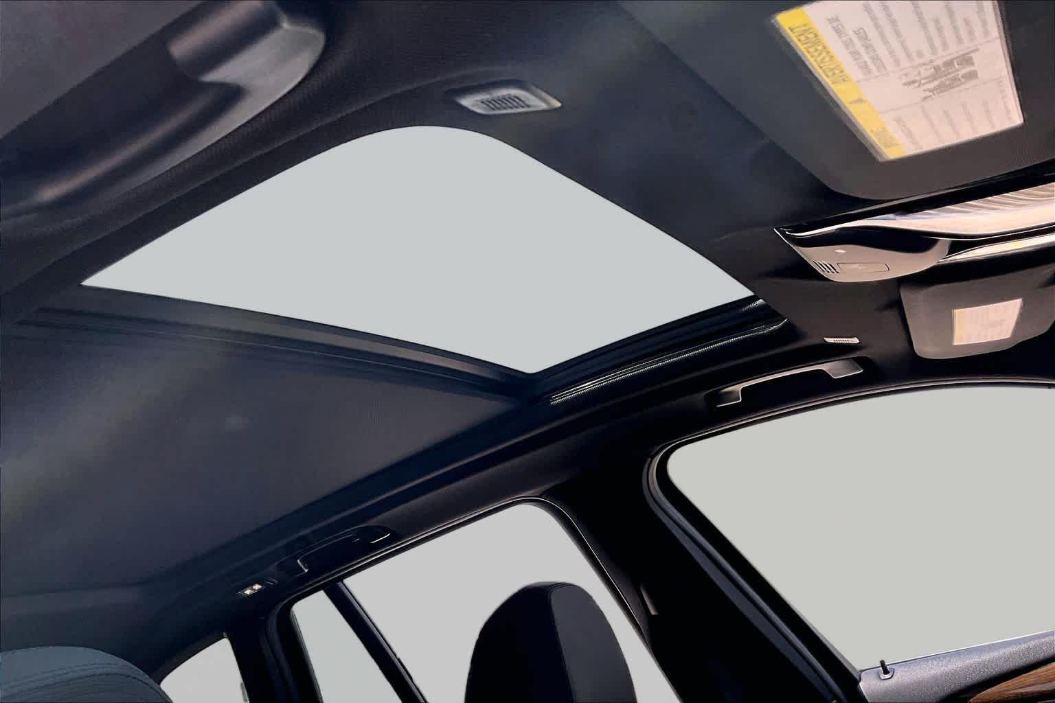 Used 2019 Alpine White BMW sDrive30i image 21