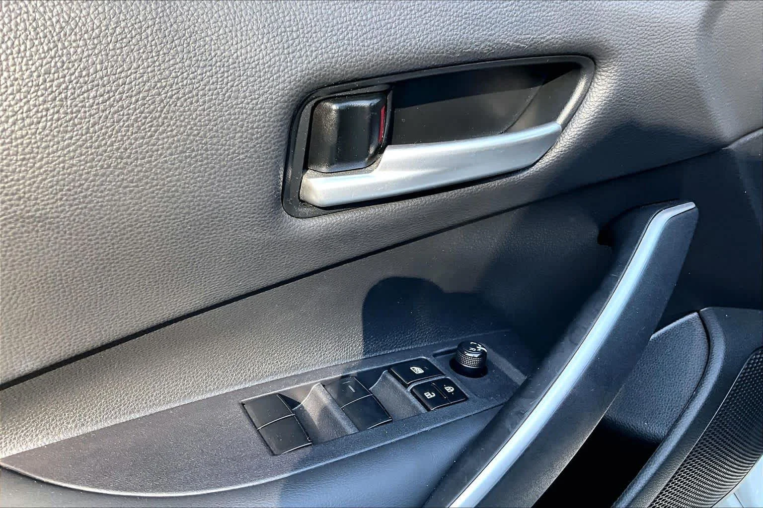 Certified Used 2024 Ice Cap Toyota SE image 32