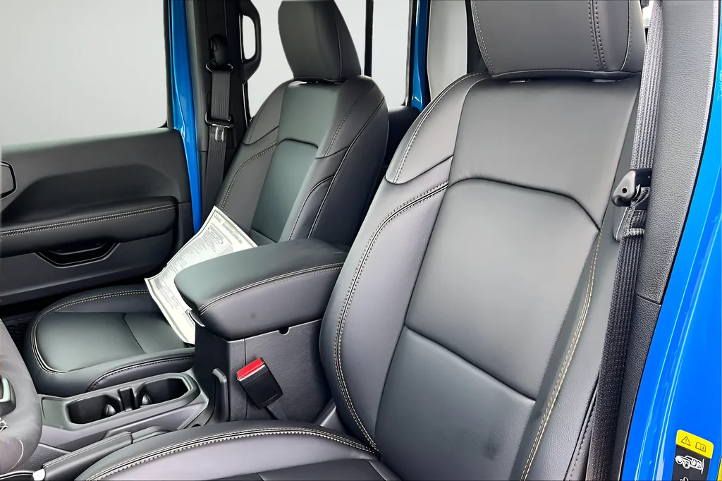 New 2025 Hydro Blue Pearlcoat Jeep High Tide image 9