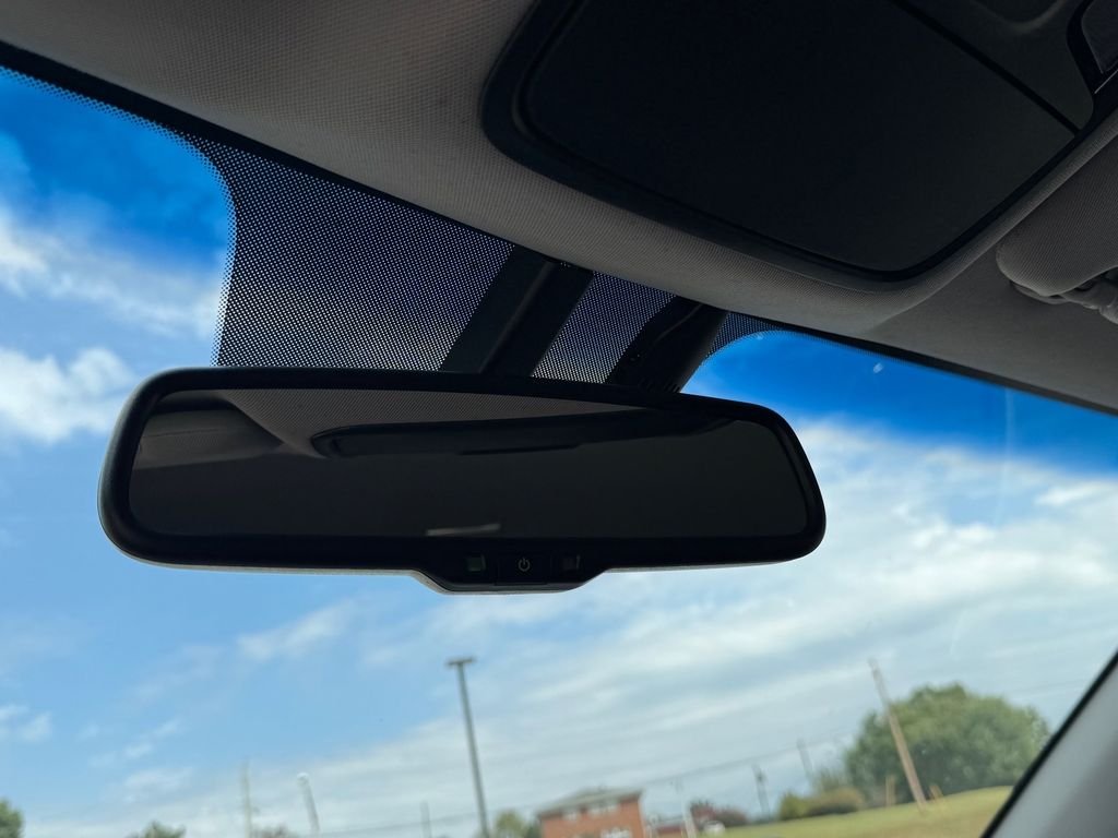 Used 2019 Silver Kia LX image 31