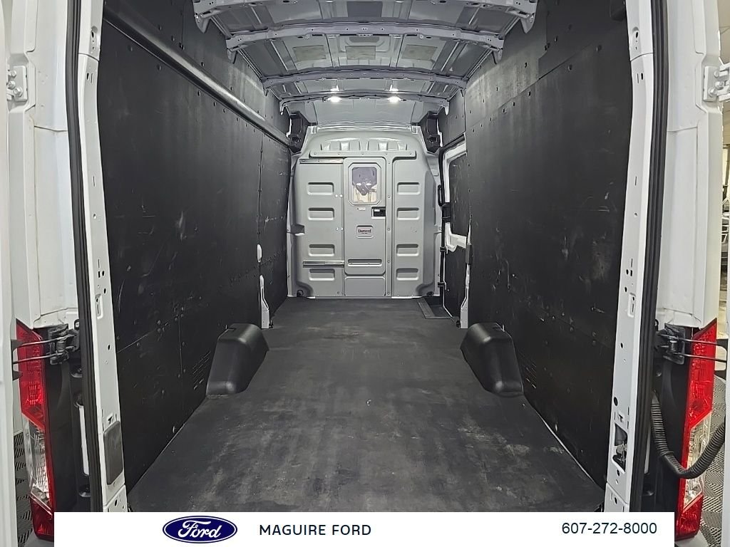 Used 2025 White Ford Base image 14
