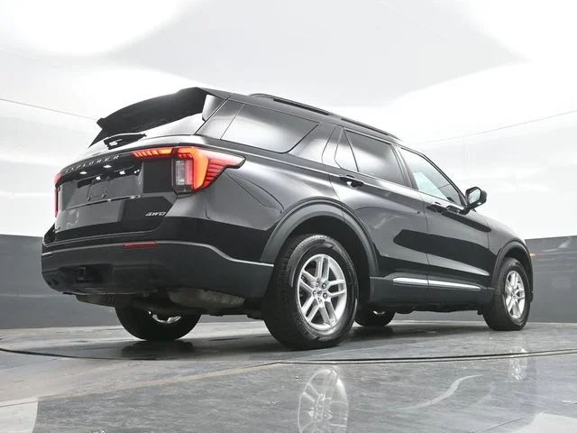 Used 2025 Black Ford Active image 26