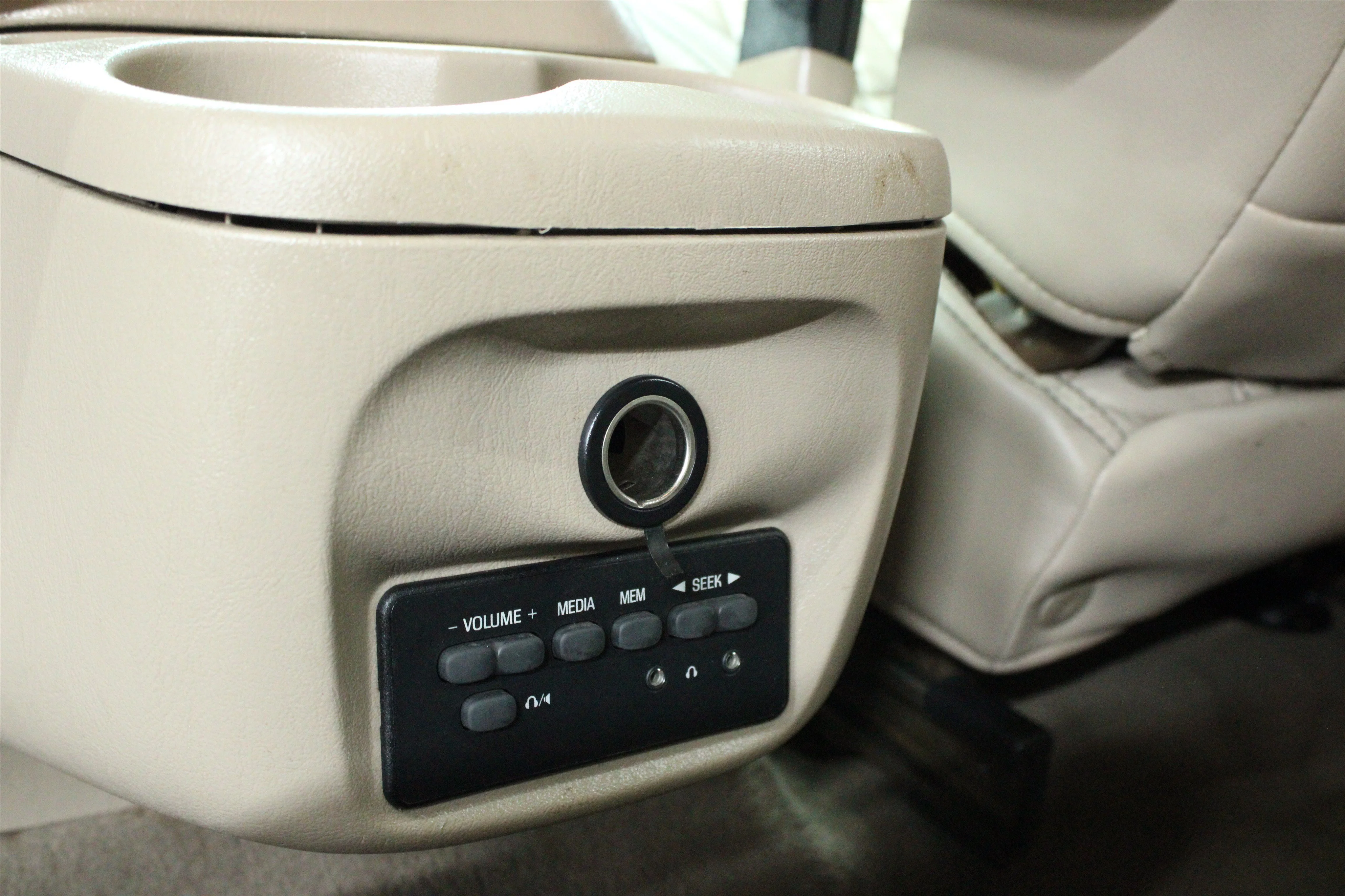 2002 Ford Excursion Limited - Photo 24