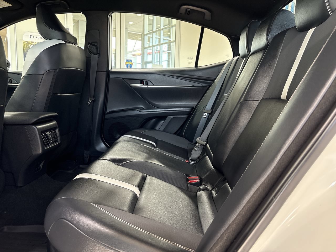 Certified Used 2025 Ice Toyota SE image 23