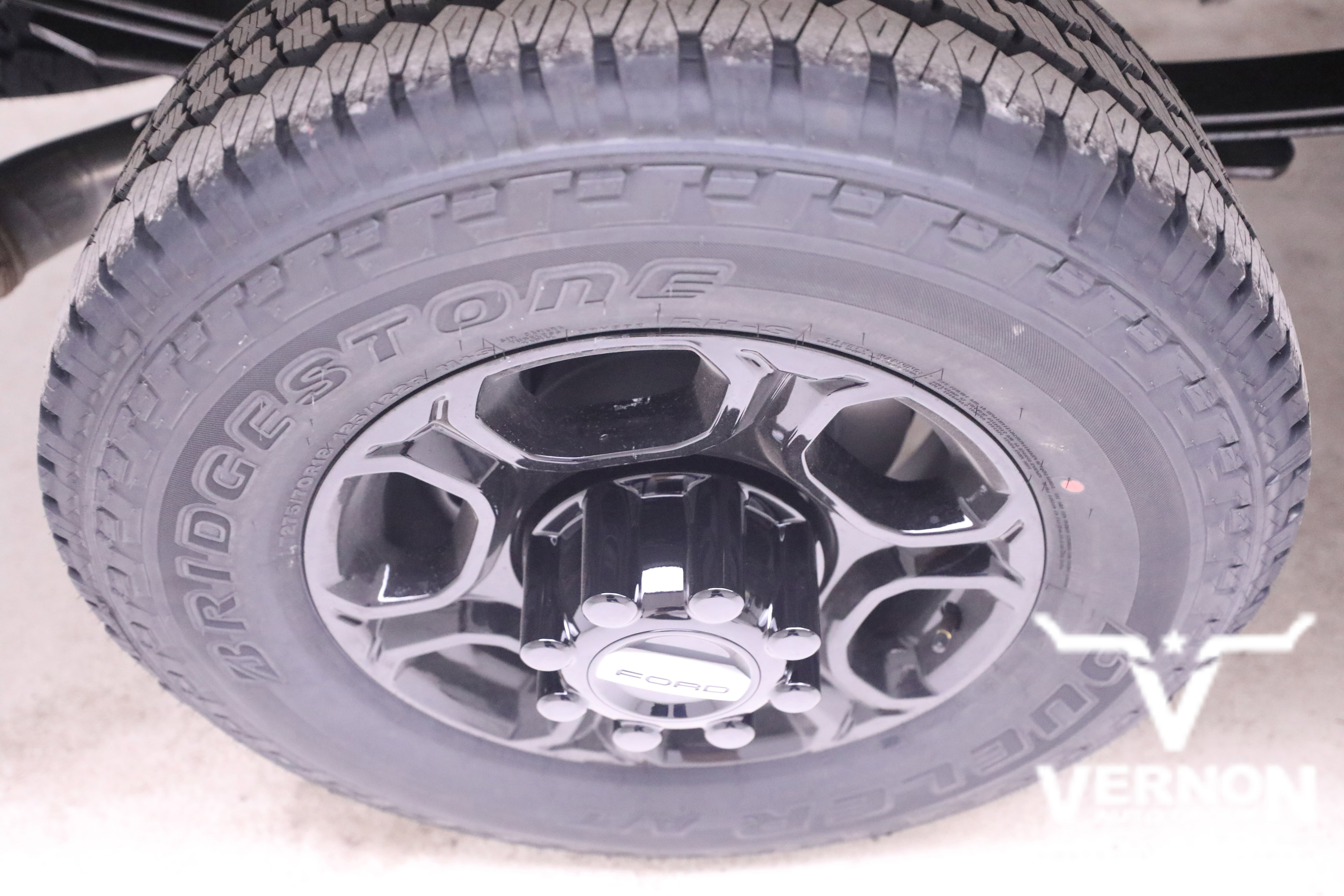 New 2026 Carbonized Gray Metallic Ford  image 32