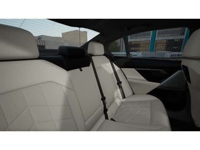 New 2027 Mineral White Metallic BMW 540i xDrive image 11