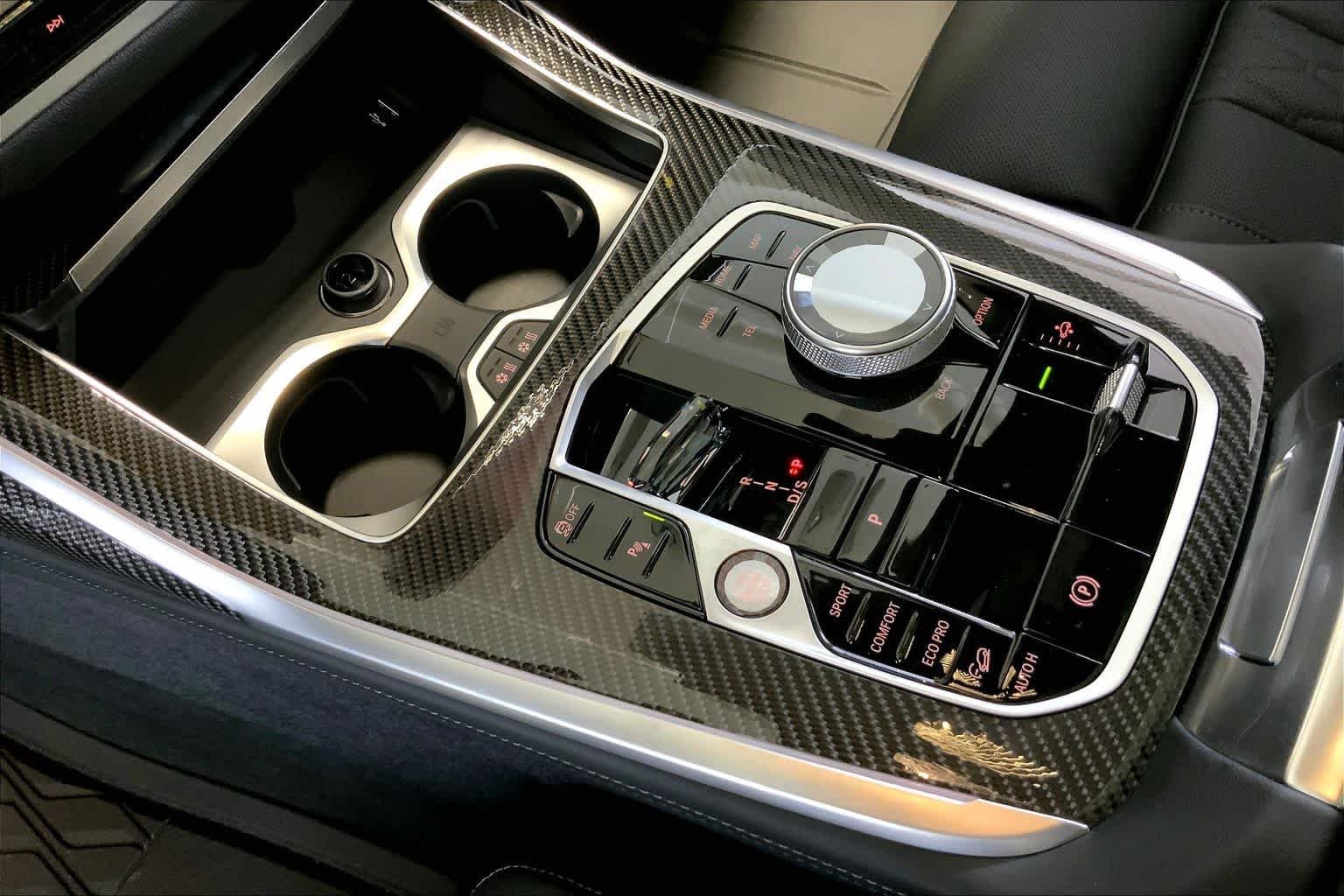 New 2027 Skyscraper Grey Metallic BMW M60i image 7