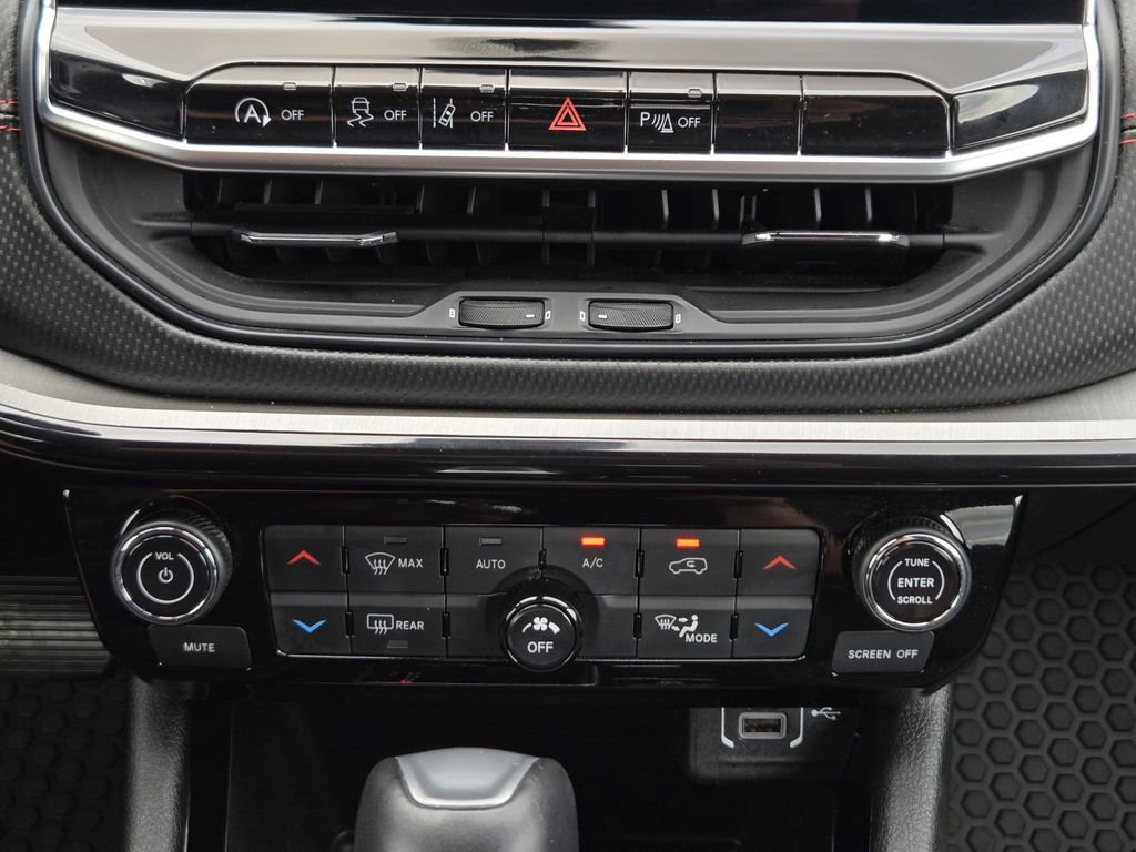 2025 Jeep Compass Trailhawk - Photo 14