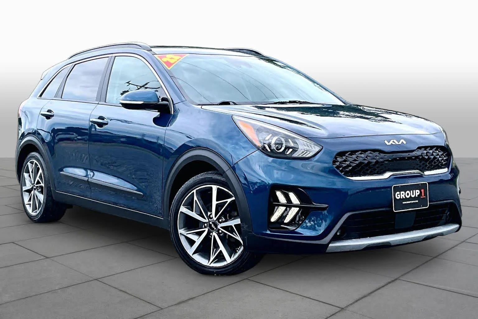 Pre-Owned 2022 Kia Niro Touring SE