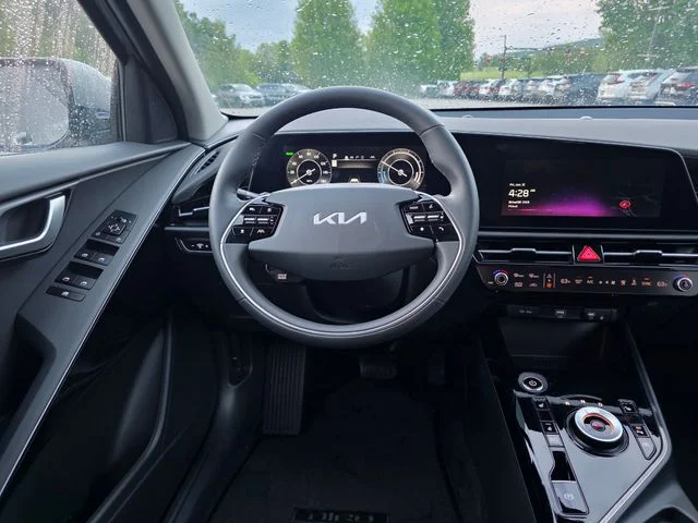 New 2026 Steel Gray Kia Wind image 19